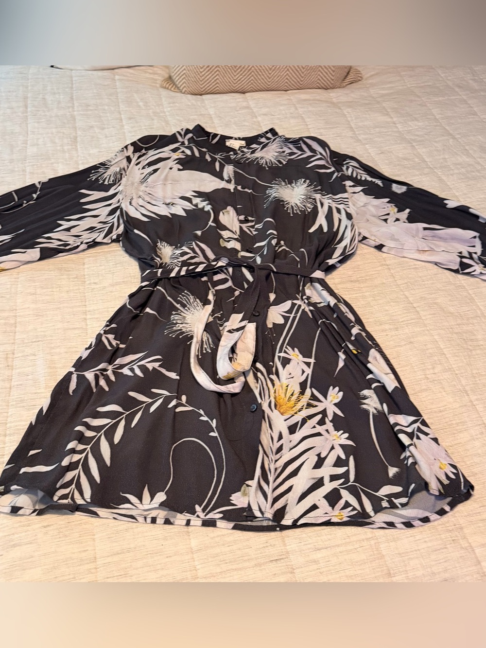 H&M Black and White Printed Dress